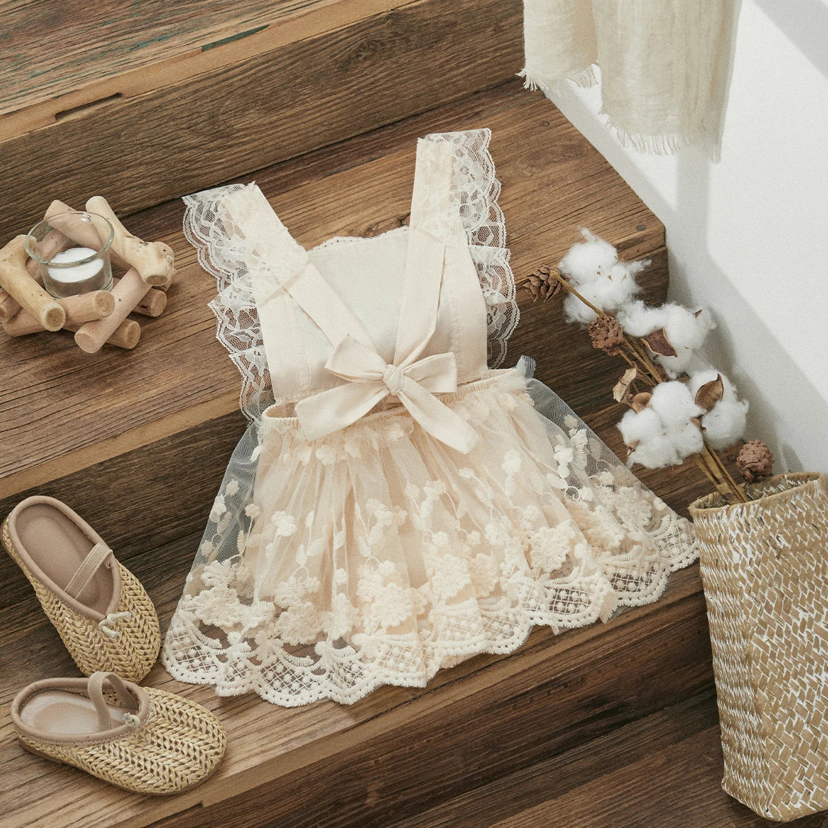 Lili Romper – Sweet & Classic