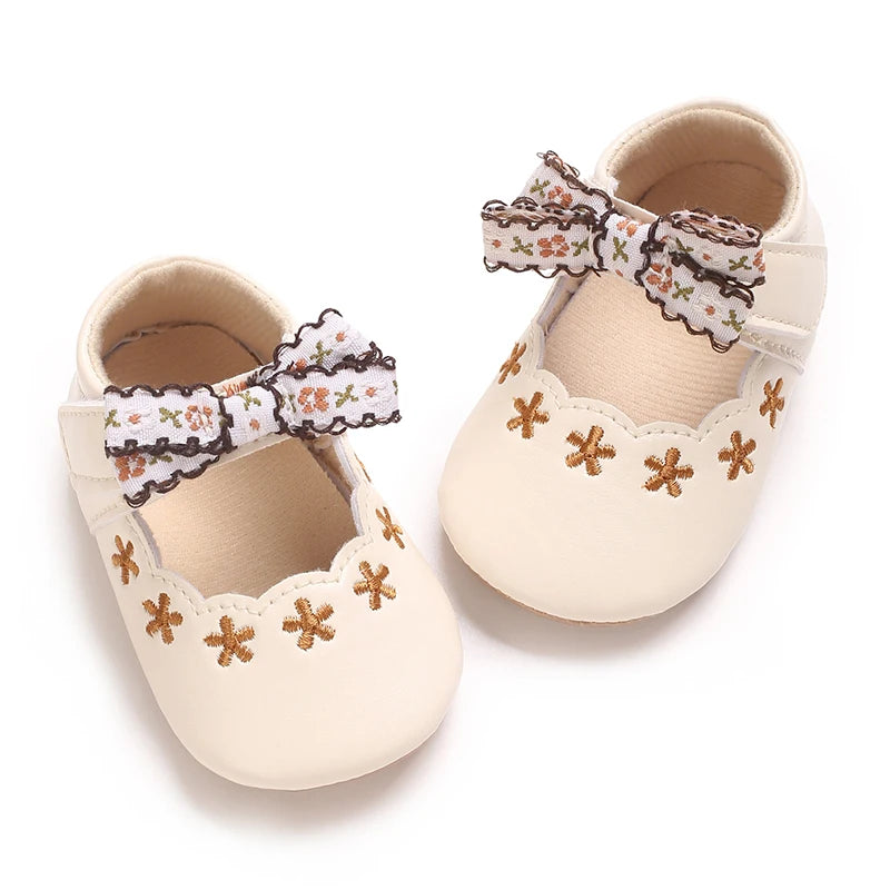 Baby Shoes with Embroidered Bow