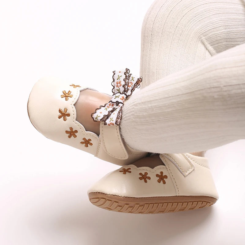 Baby Shoes with Embroidered Bow