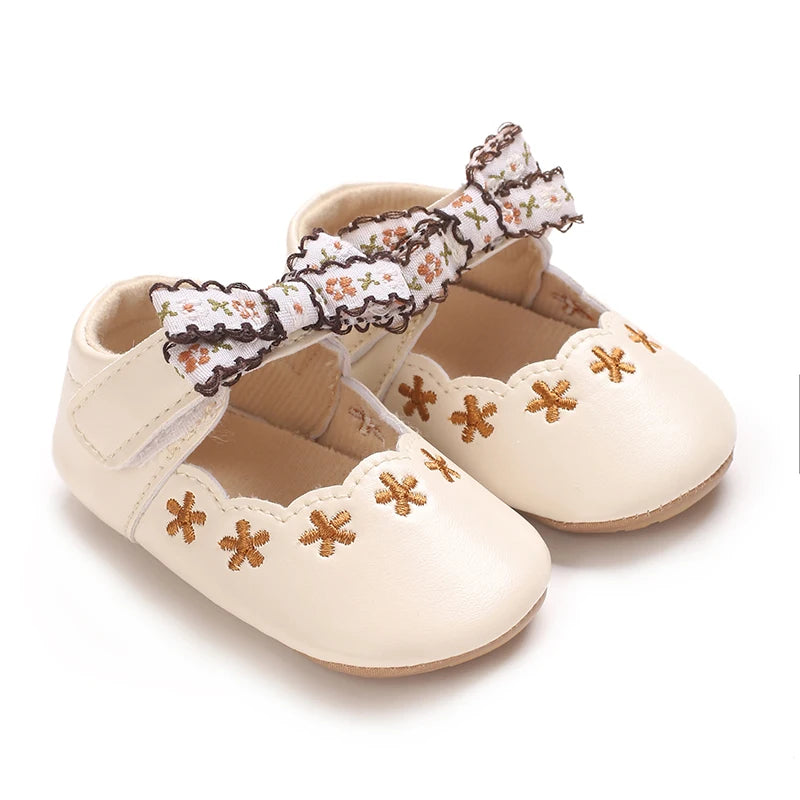Baby Shoes with Embroidered Bow